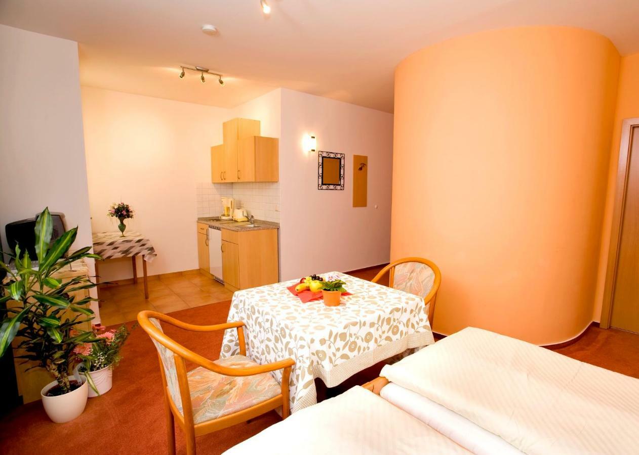 Appartment Haus Sandra วาเริน ภายนอก รูปภาพ